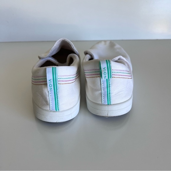 Vionic Beach Marshall Slip On Sneaker - Picture 7 of 12
